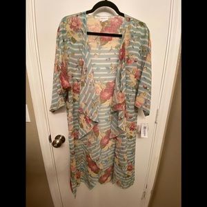 Medium Lularoe Shirley